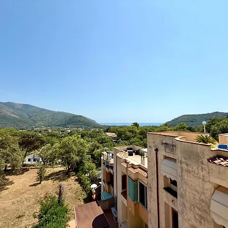Appartamento Baia Buon Dormire-Grotte Marine Suite con Terrazza e AC *