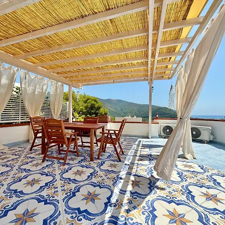 Baia Buon Dormire-Grotte Marine Suite con Terrazza e AC Palinuro