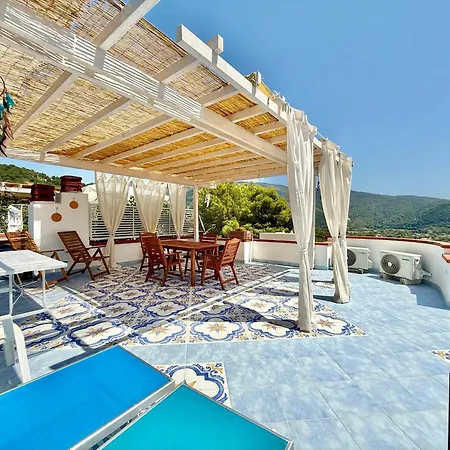 Appartamento Baia Buon Dormire-Grotte Marine Suite con Terrazza e AC